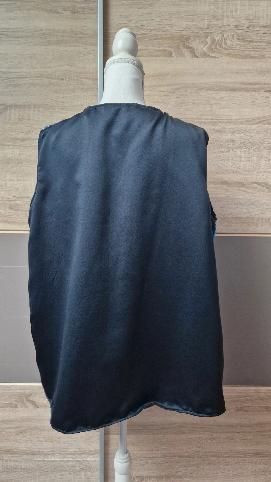 Mouwloos vest Maat 52/54 – photo 3